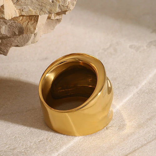 Bold Loop Dome